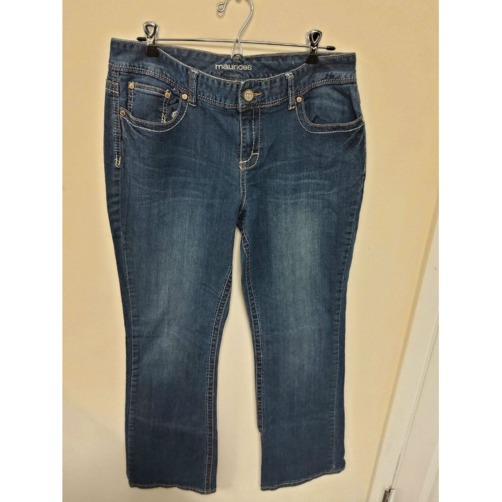 Maurices Women's Blue Boot Cut Jeans Size 31